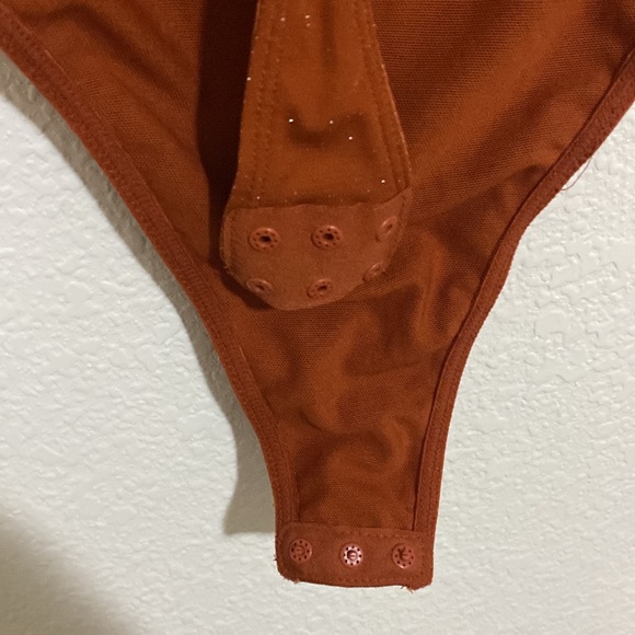 Fabletics Yitty Rust Spotlight Shaping Demi Cup Thong Bodysuit - Picture 7 of 11